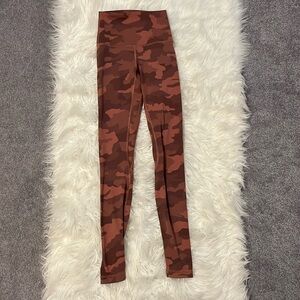 Lululemon size 0, pink camo align leggings 25” great condition